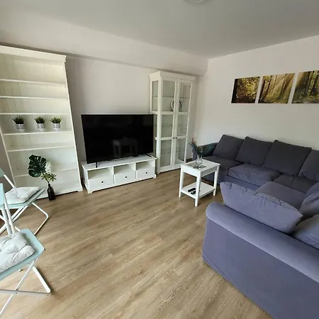 Apartment Eden With Free Parking